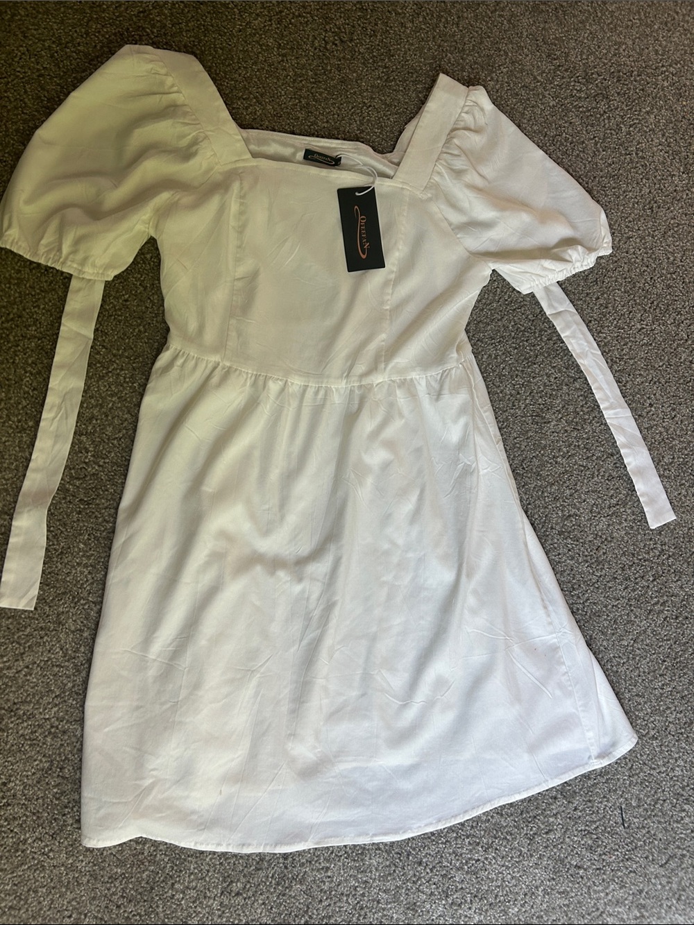 White Puff-Sleeve Square Neck Dress